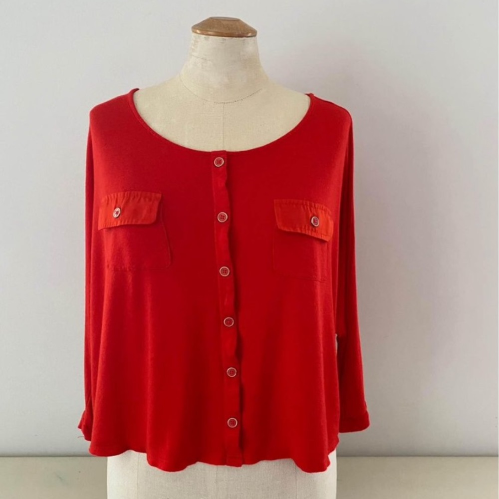 RW & Co. tomato red batwing sleeve jersey top. Sleeves 3/4 length 100% viscose S